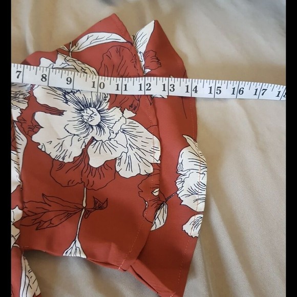 Sienna Sky Womens Blouse Size XS Floral Print Tiered Ruffle Sleeve Button Flawed - Picture 12 of 15